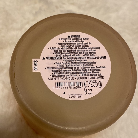 Victoria’s Secret coconut milk & rose calm candle 9oz new candle - Picture 7 of 8